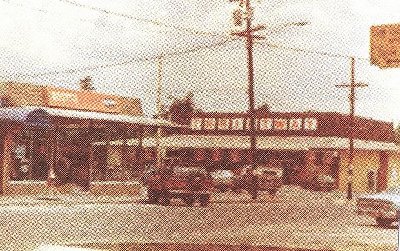 This is the same Thriftway, now in color. Photo dates to the early 1980s (mainly because of the SUV resembling a Ford Bronco).